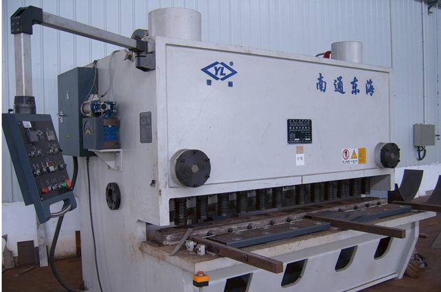 液壓閘式剪板機(jī)